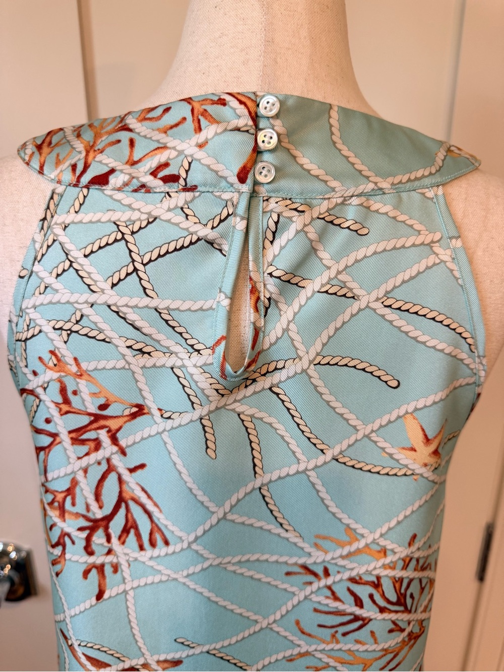 J McLaughlin Silk Sleeveless Sea Rope Print Flowy Top in Light Blue - Picture 5 of 12
